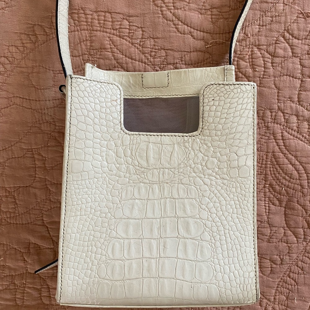 Alfeya Valrina Cream Crocodile-Embossed Sustainable Crossbody Bag